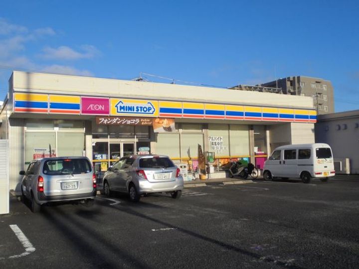 コーポサンシャインの周辺