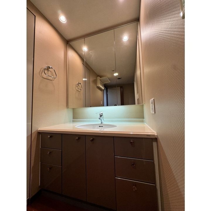 アデニウム大森山王の内装