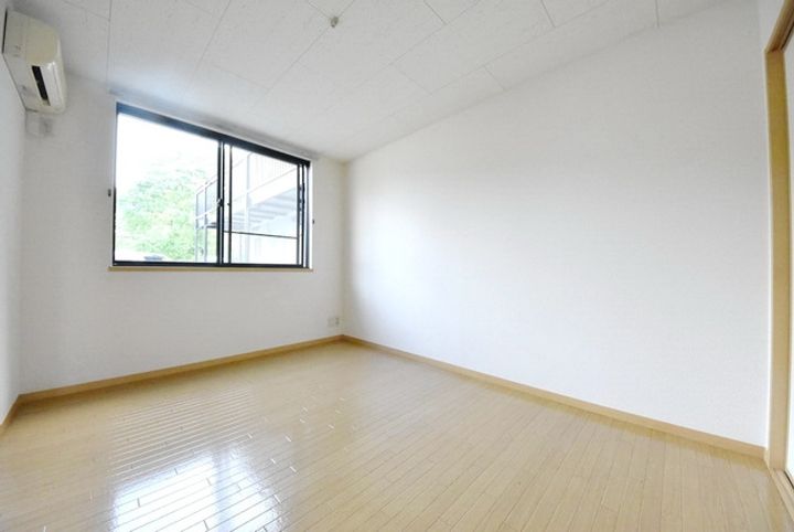 ハイツHIROの居間