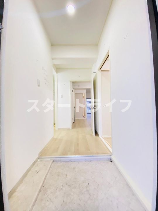 大阪府大阪市東淀川区下新庄4(マンション)の賃貸物件の玄関