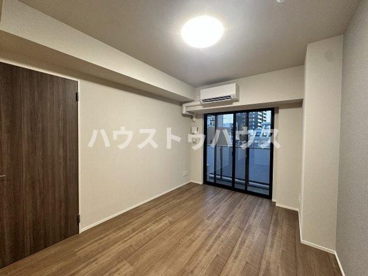 コートレジデンス南大塚の居間