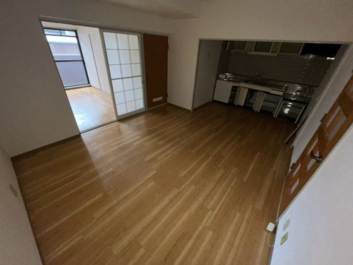 五日市ロイヤルハイツの居間