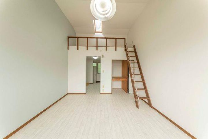フロムワンの居間