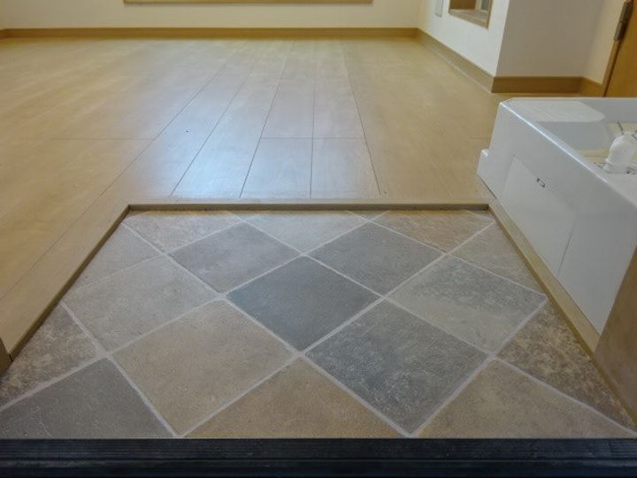 東京都大田区南蒲田2(アパート)の賃貸物件の玄関