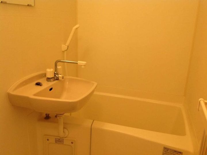 レオパレスフォレスト町田(30112)の風呂