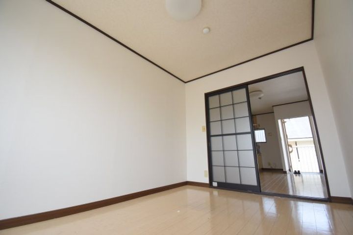 神奈川県横浜市保土ヶ谷区川島町(アパート)の賃貸物件の居間