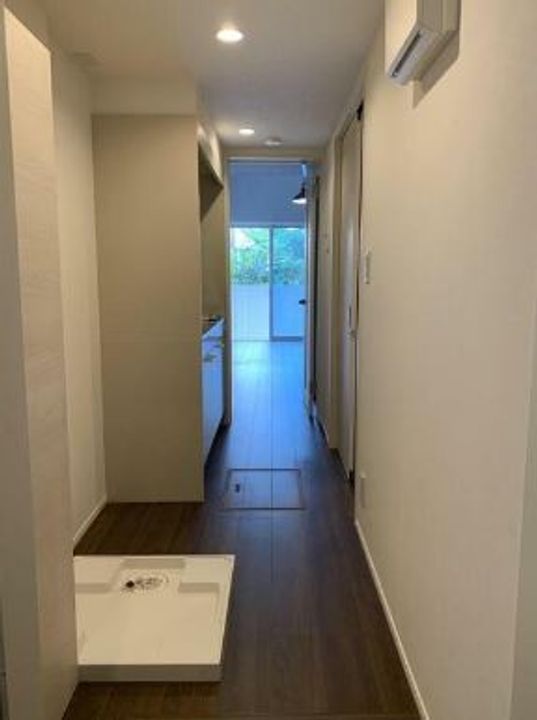 シュガール西前の玄関