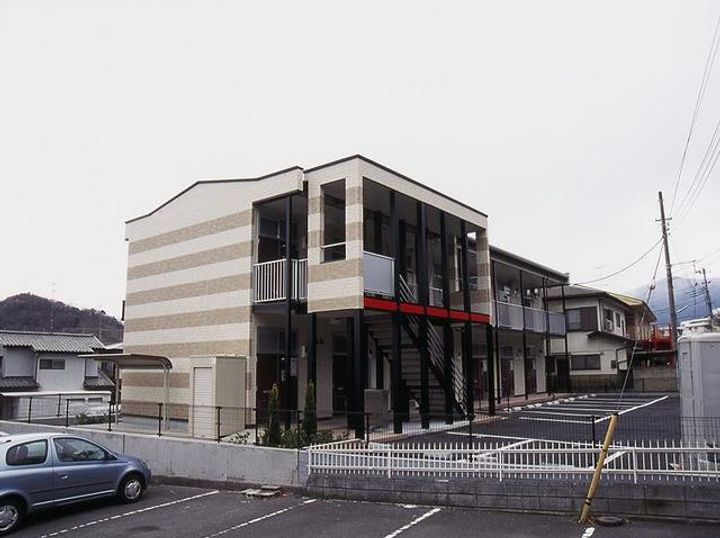 レオパレス葛城の外観