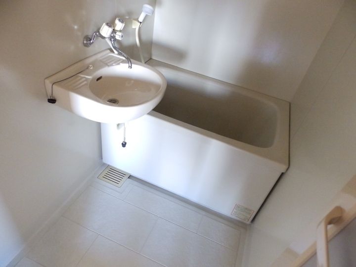 長谷川ビルの風呂