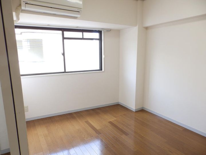 長谷川ビルの内装