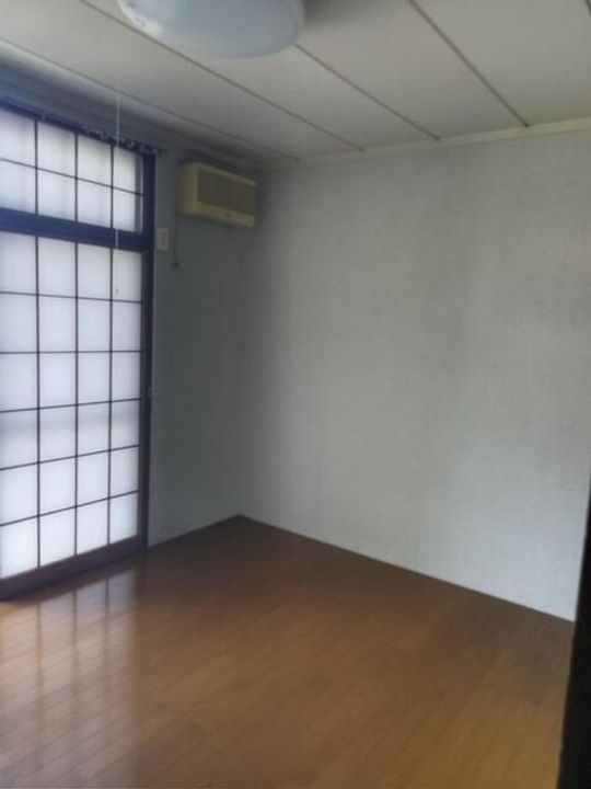 ガーデンSの居間