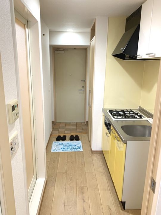 東京都世田谷区池尻3(マンション)の賃貸物件の玄関