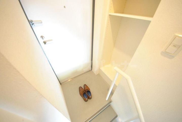 メゾン・ド・イールIIの玄関