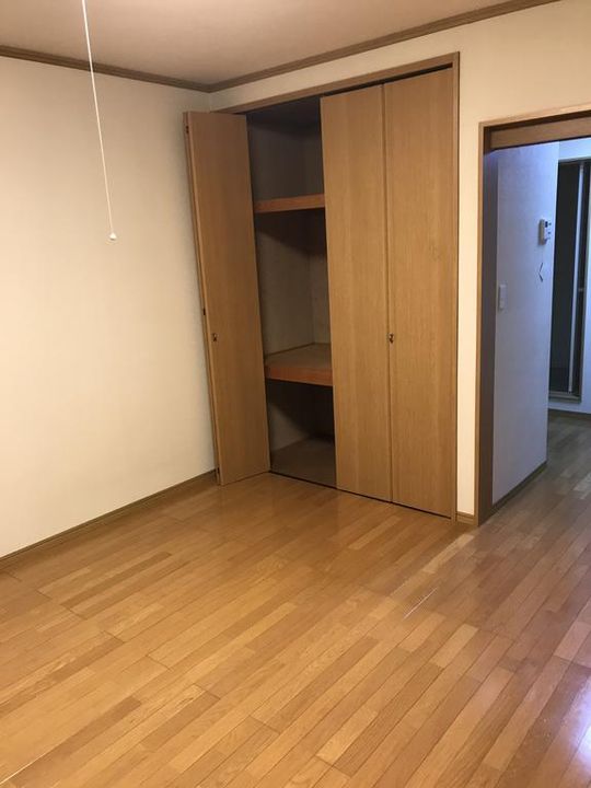 フラッツアイカワの内装