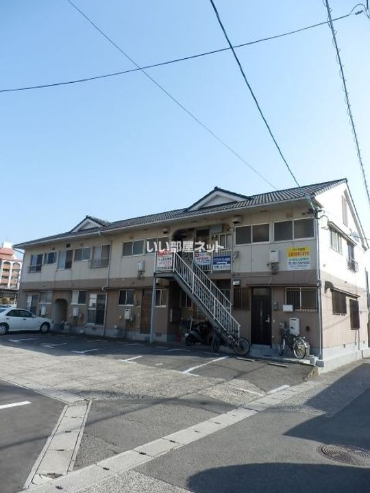 コーポ富岡の外観