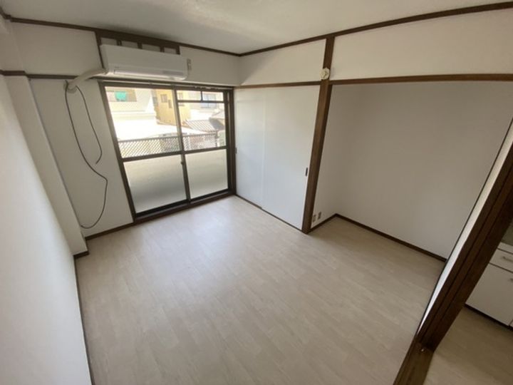 クレスト草津の内装