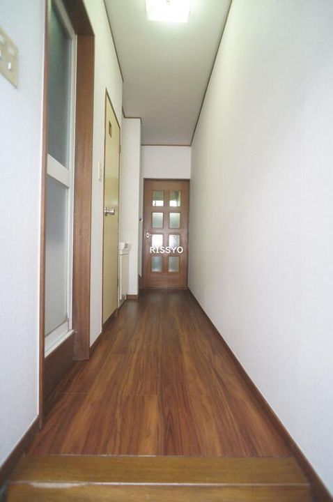 千葉県佐倉市中志津1(一戸建)の賃貸物件の玄関