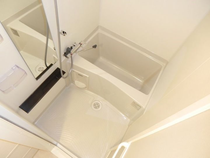 プレサンス広島中央の風呂