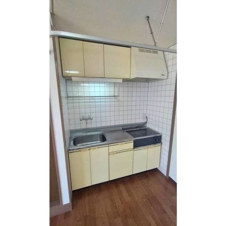 メゾン・ド・ブルーコロネットのキッチン