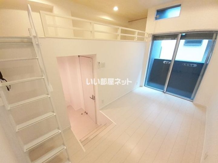 大阪府堺市西区鳳北町4(アパート)の賃貸物件の居間