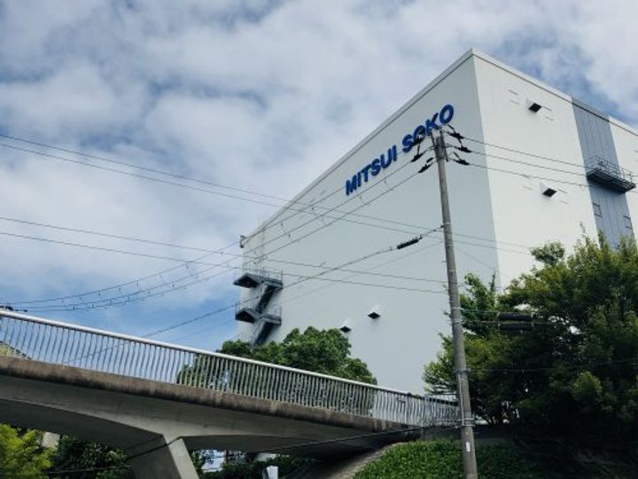 学園カリスの周辺