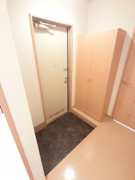 千葉県千葉市若葉区みつわ台1(アパート)の賃貸物件の玄関