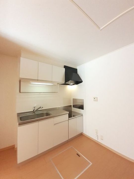 新潟県三条市曲渕3(アパート)の賃貸物件のキッチン