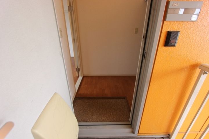 YKハウス大穂の玄関