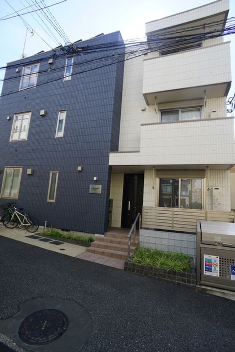 東京都渋谷区本町2(マンション)の賃貸物件の外観
