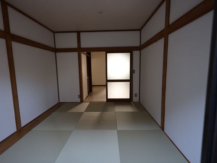 岩瀬ハイツの居間