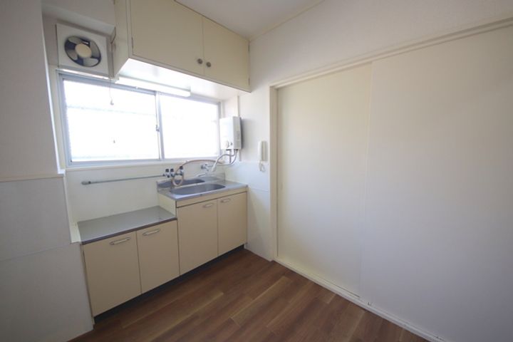 奈良県生駒市本町(マンション)の賃貸物件の居間