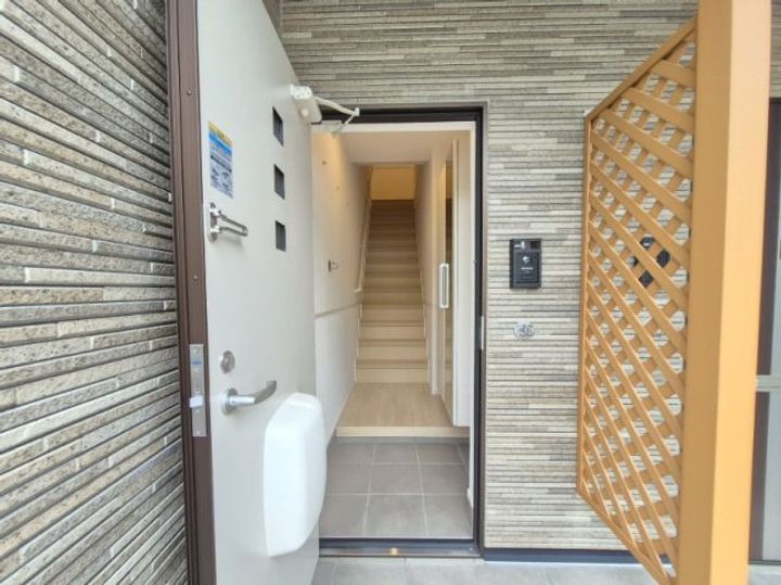 シャトー桜の玄関