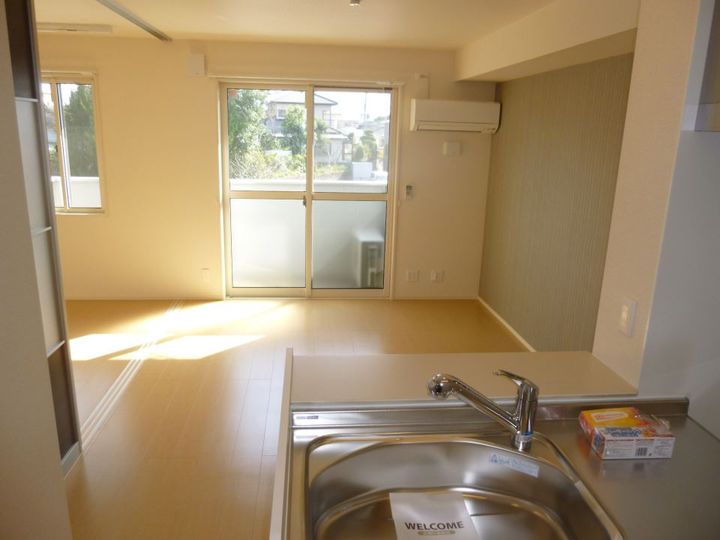 クリエイティブB棟の居間