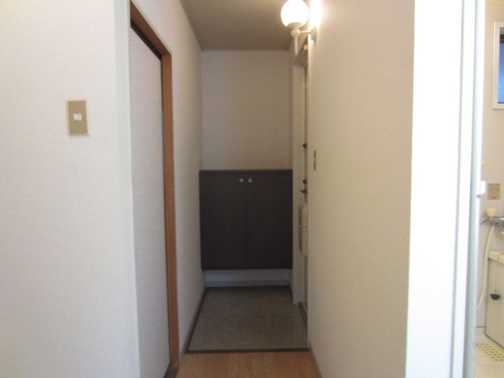 セジュール池内 1の玄関