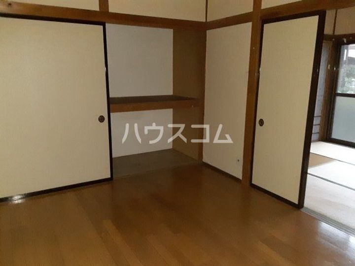 ハイツ井上の居間