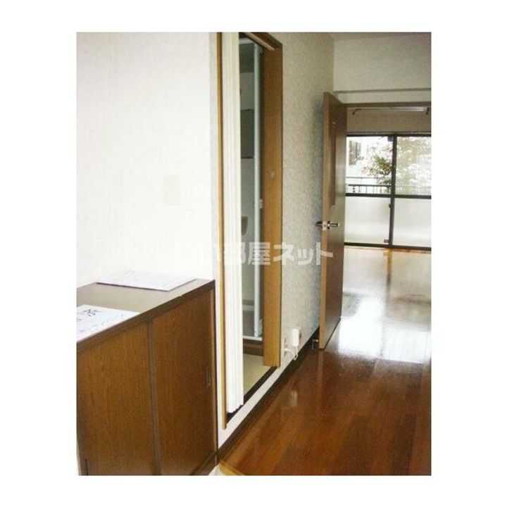 フォレストグローブの玄関