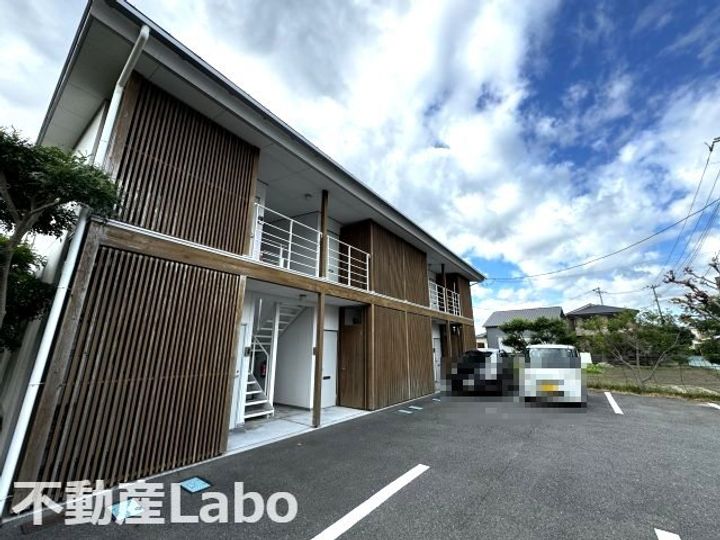 徳島県板野郡北島町江尻字妙蛇池(アパート)の賃貸物件の外観