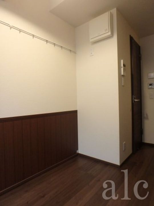 ロイヤルハウスの居間