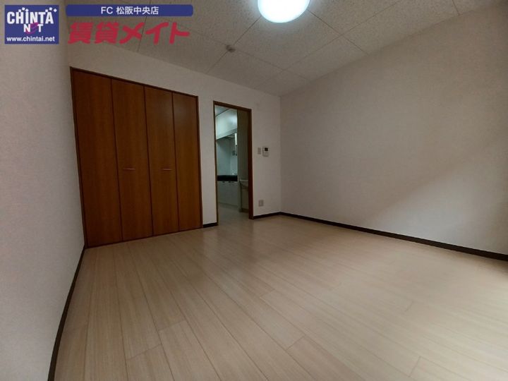 イーグルプレイスの内装