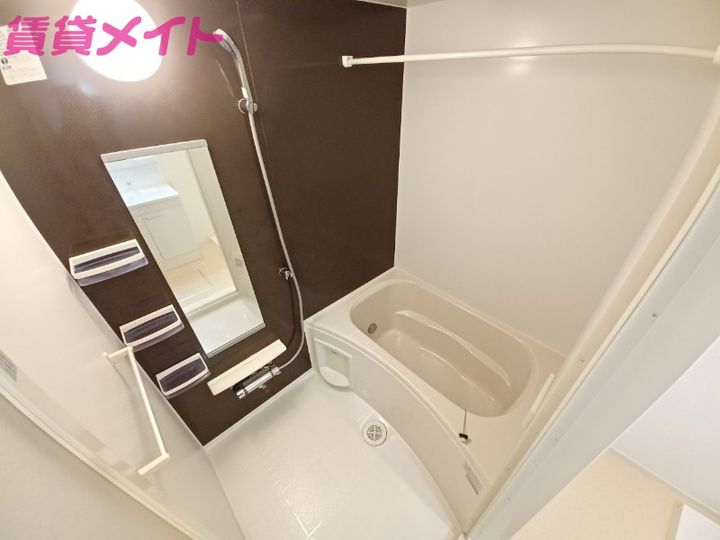 Garden日永西Iの風呂