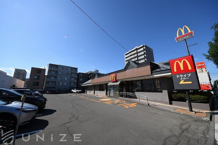 北海道札幌市豊平区平岸四条12(マンション)の賃貸物件の周辺