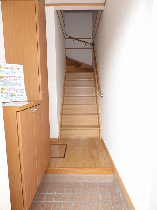 フォレスト金の原IIの玄関