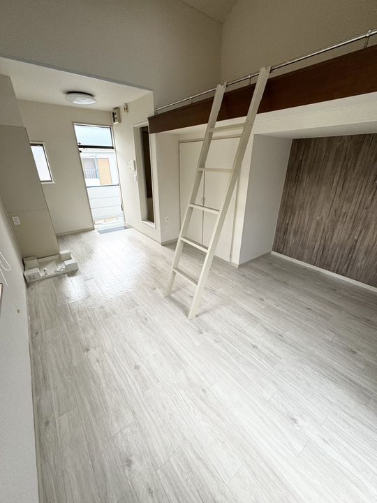 プルミエールの居間