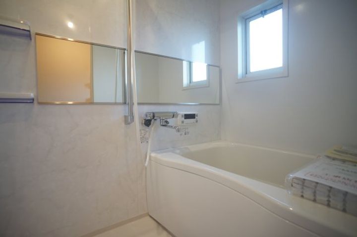 サンドゥエルC棟の風呂