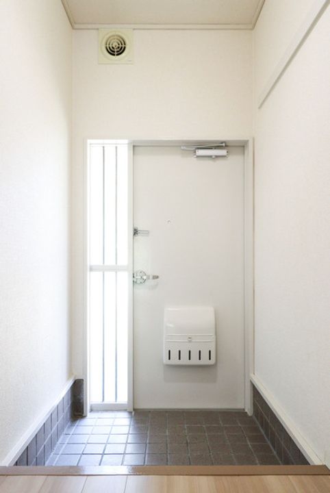 UR藤沢台第五の玄関