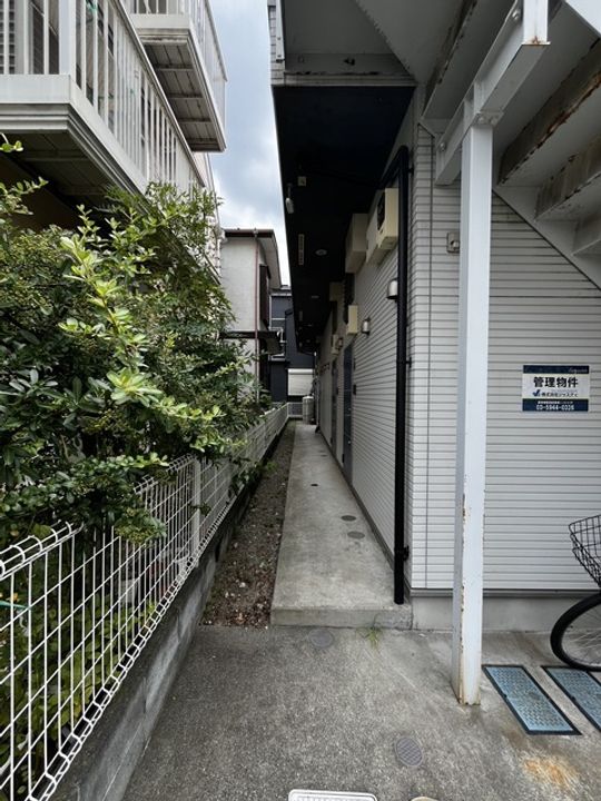 アザーレ新百合ヶ丘弐番館の地図