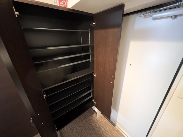 リクシア足原の玄関