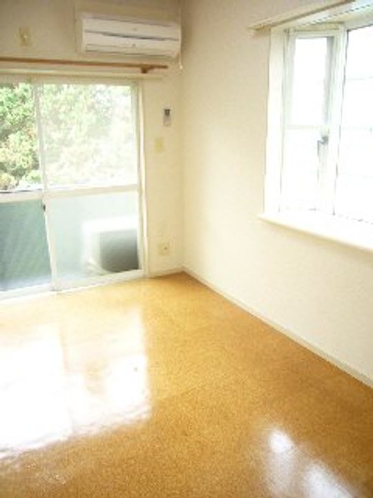 ヒルトップつつじヶ丘の居間