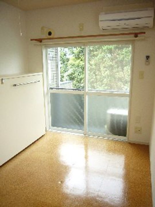 ヒルトップつつじヶ丘の居間