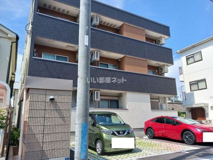 大阪府高石市千代田1の賃貸アパートの地図